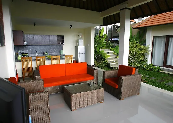 Bali Time Villas 3*